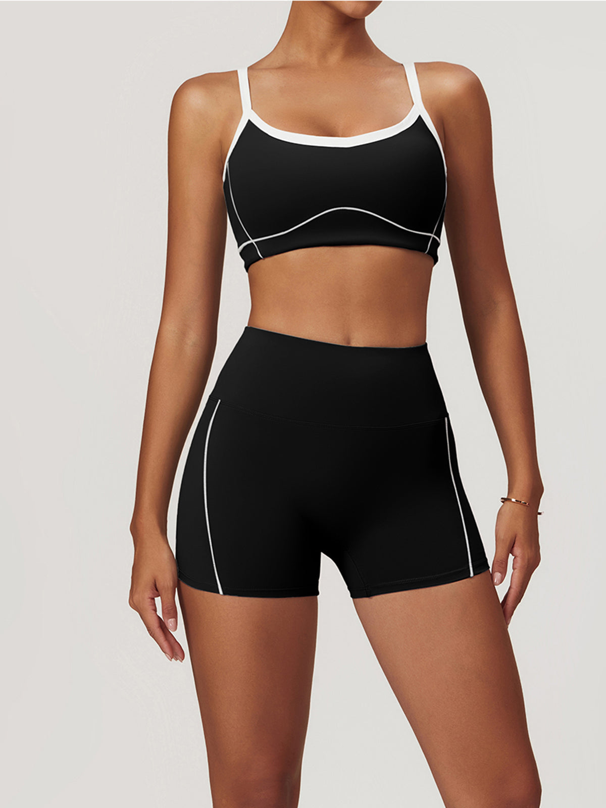 Seamless Contrast Binding Sports Bra